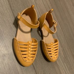 New old navy size 8 toddler